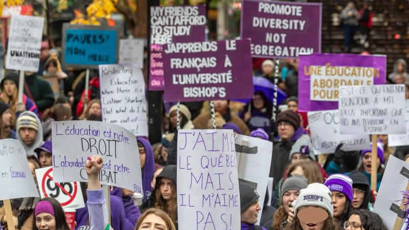 魁省大学生抗议学费上涨